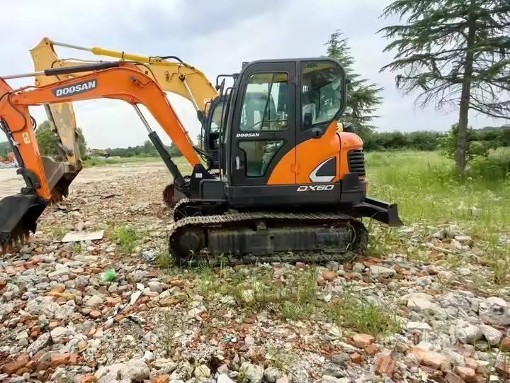 Doosan DX 60 Paletli ekskavatörler