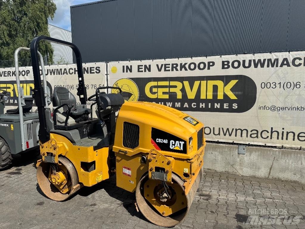 CAT CB 24 B Çift tamburlu silindirler