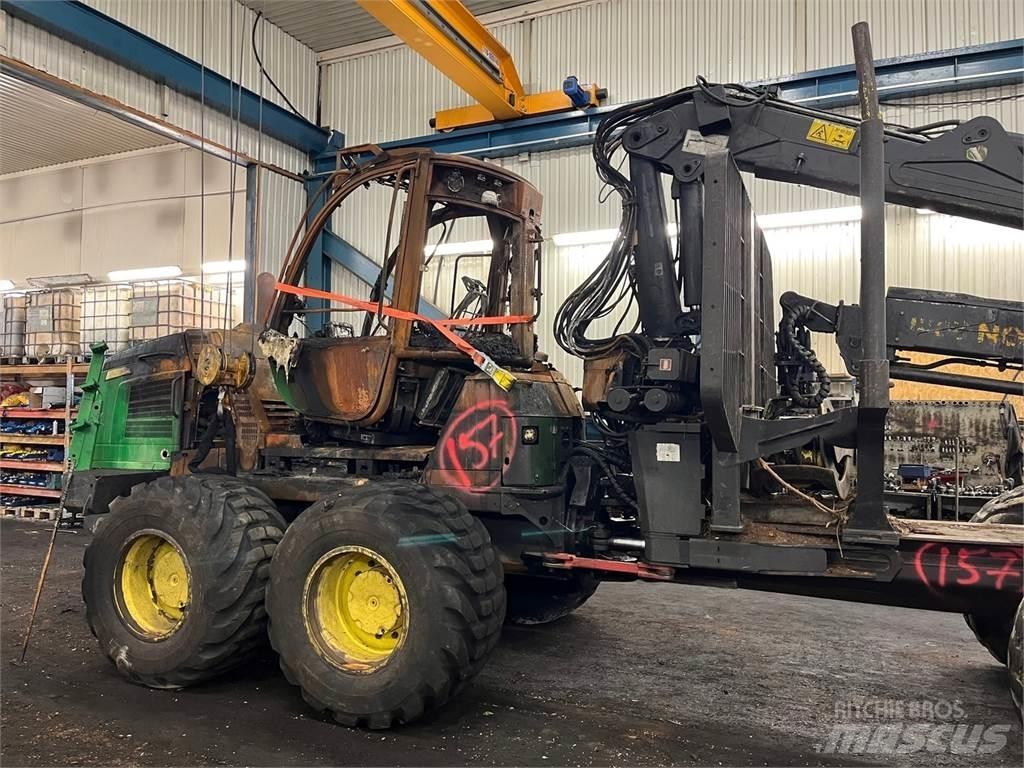 John Deere 1210E Tomruk yükleyici traktörler