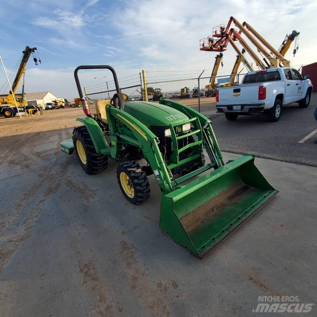 John Deere 3203 Traktörler
