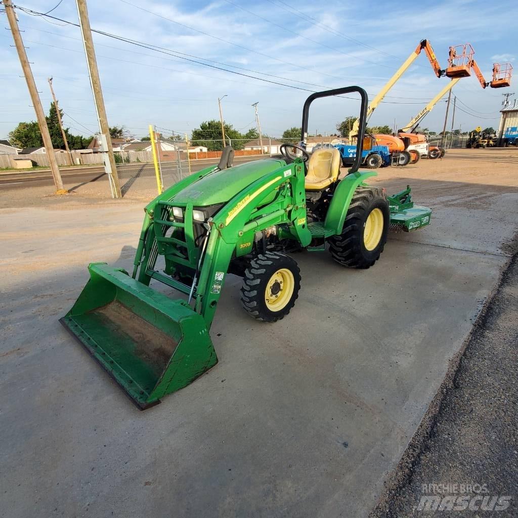 John Deere 3203 Traktörler