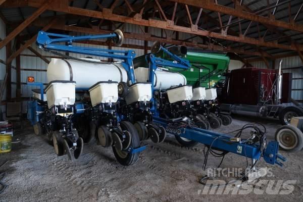 Kinze 3200 12R30 Ekiciler