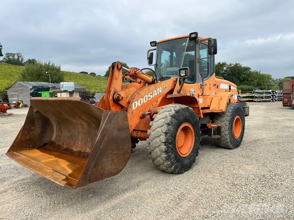 Doosan DL 200 Tekerlekli yükleyiciler