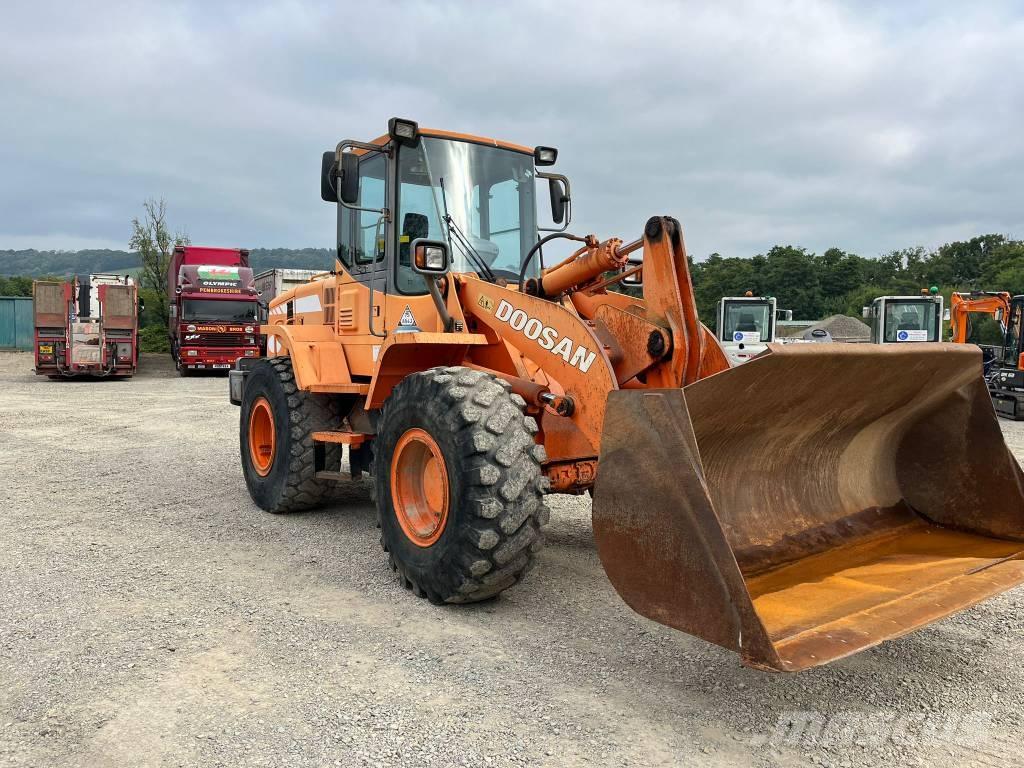 Doosan DL 200 Tekerlekli yükleyiciler