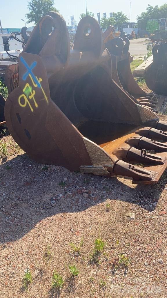 Liebherr 974 Beko kepçeleri