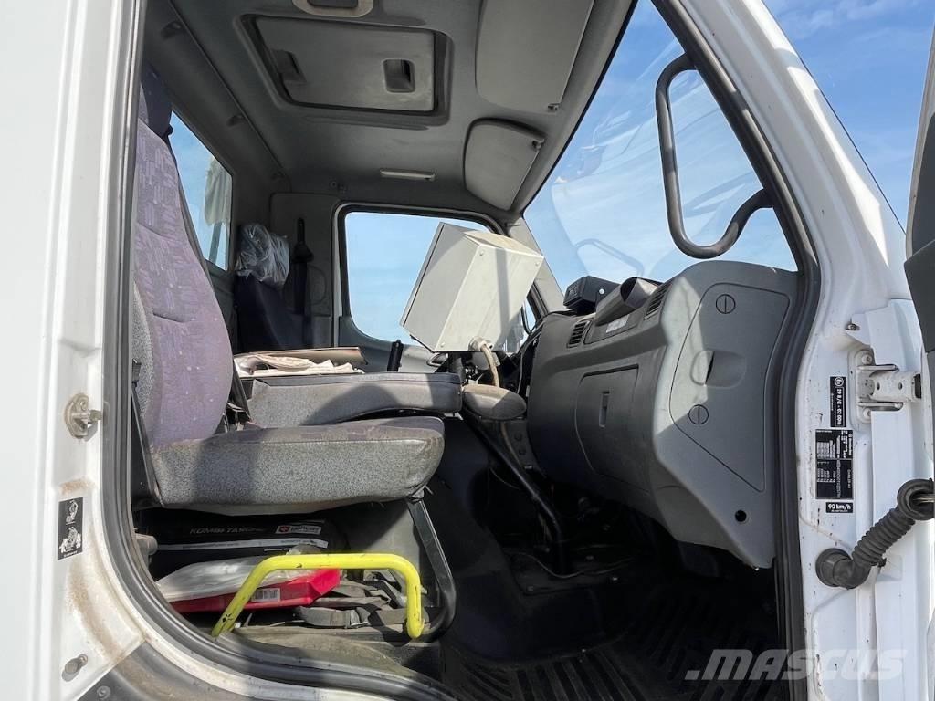 Unimog U20 Bluetec 5 Bitüm pülverizatörleri