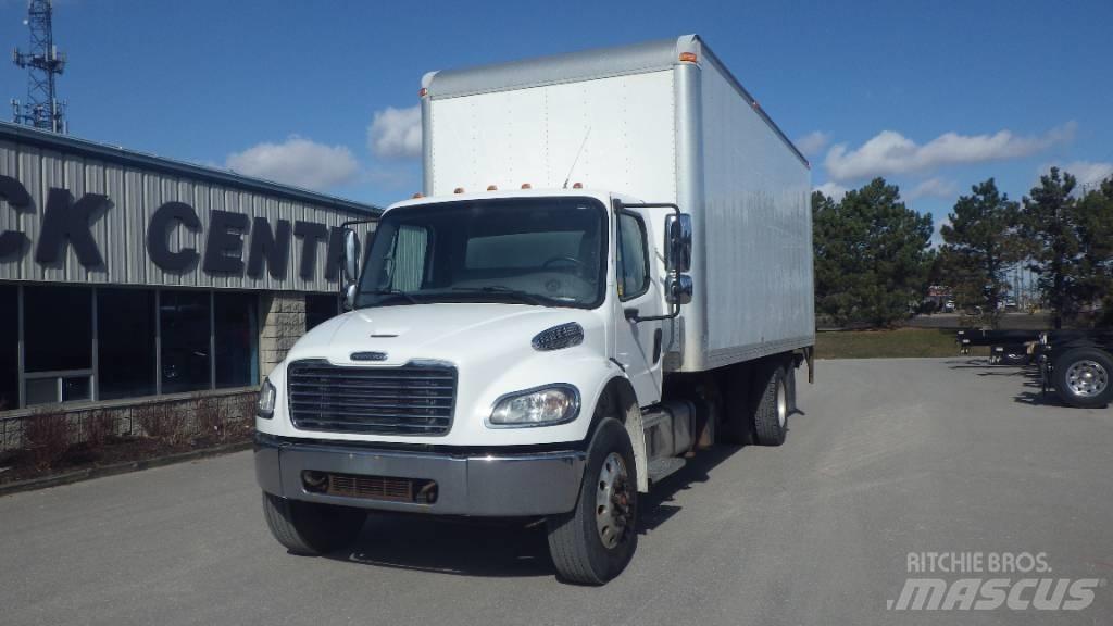Freightliner M2 106 Kapali kasa kamyonlar