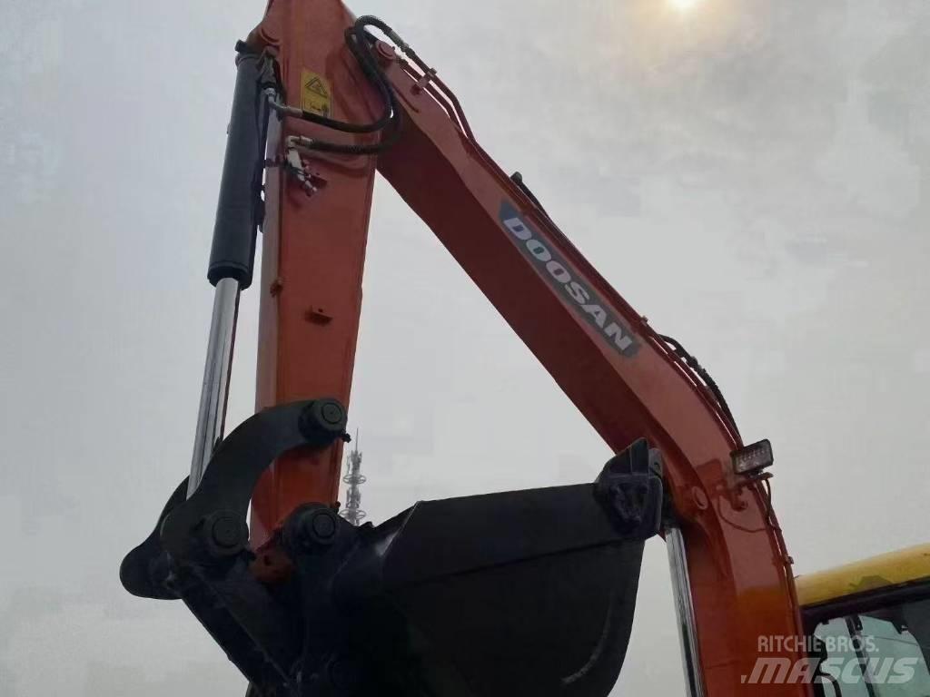 Doosan DX 60 Paletli ekskavatörler