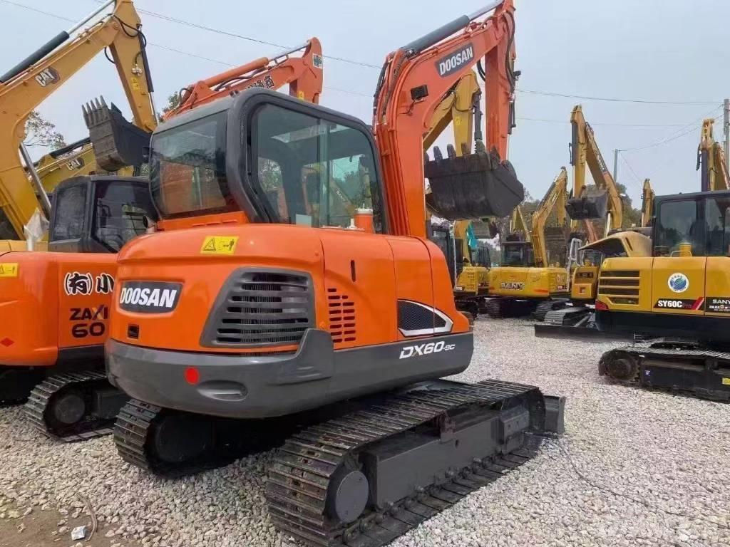 Doosan DX 60 Paletli ekskavatörler