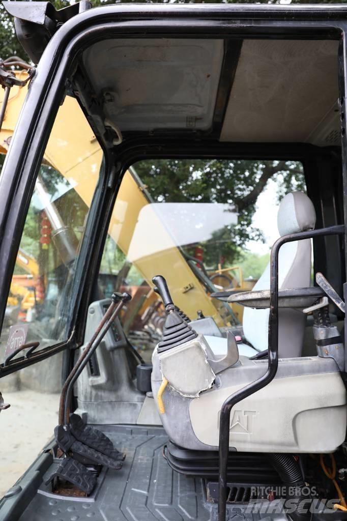 CAT 307 D Paletli ekskavatörler