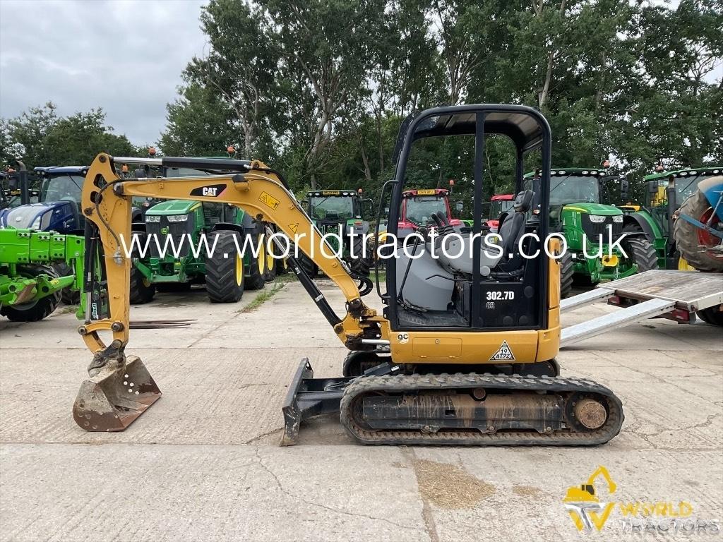 CAT 302.7 D CR Mini ekskavatörler, 7 tona dek