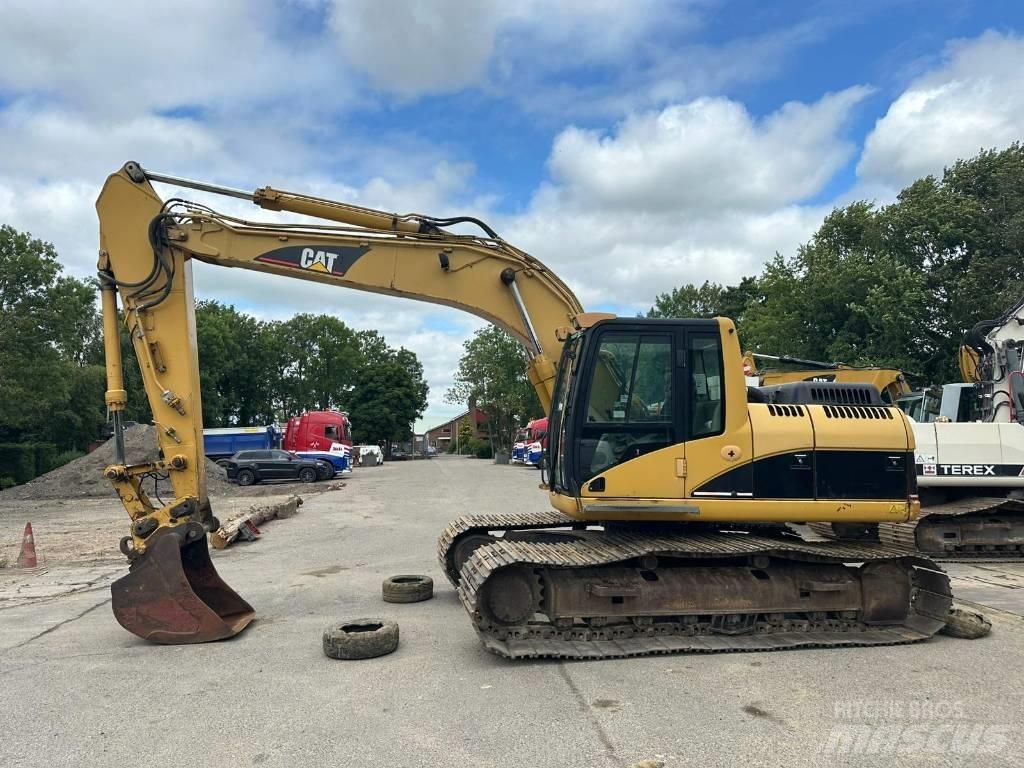 CAT 318 C L Paletli ekskavatörler