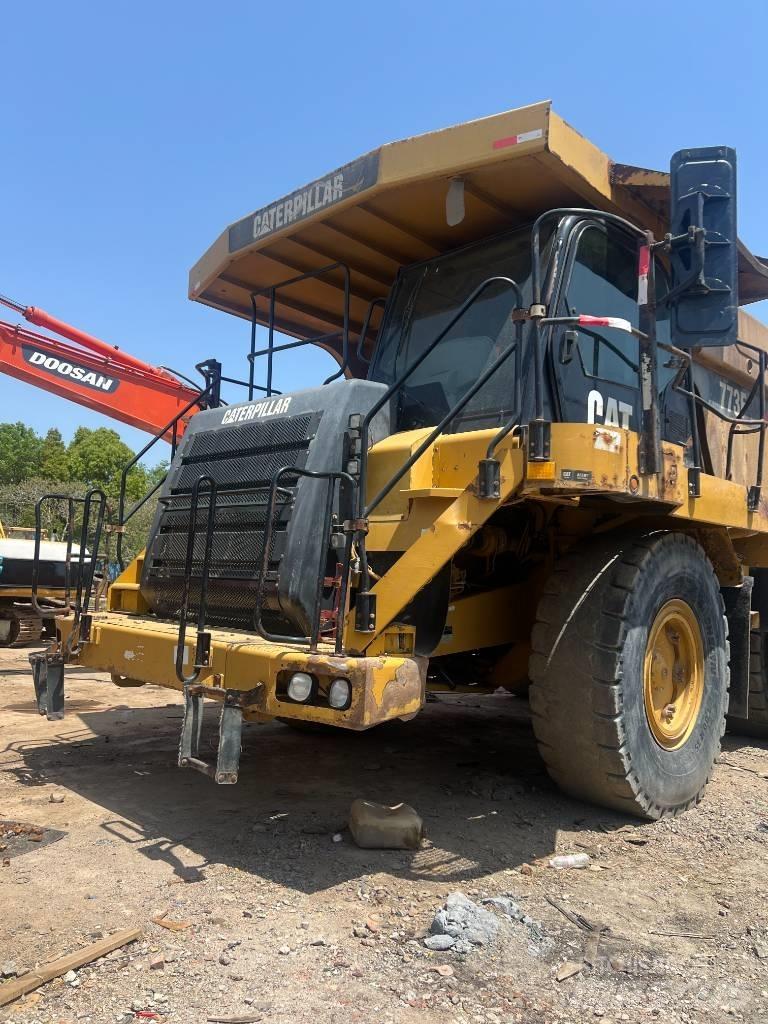 CAT 773 F Belden kirma kaya kamyonu