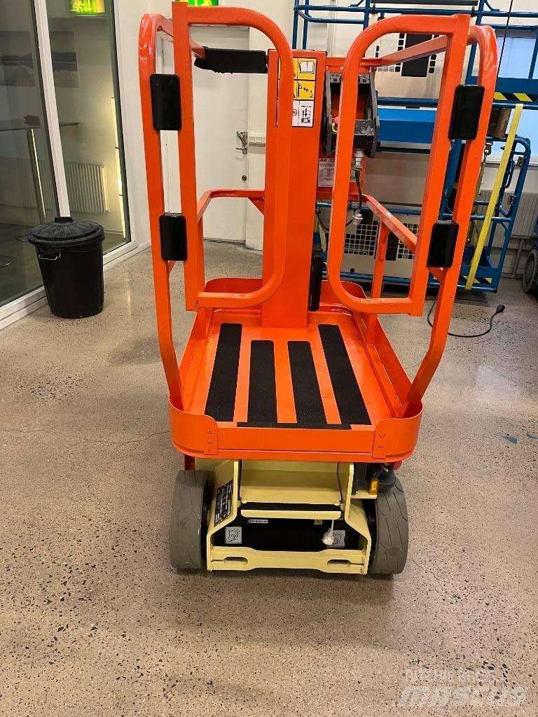 JLG 1230 ES Makasli platformlar
