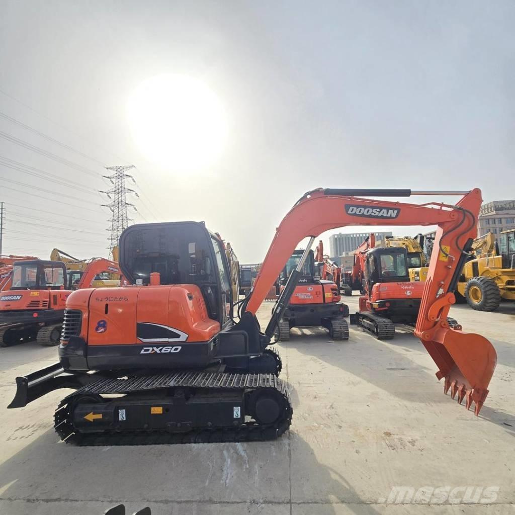 Doosan DX 60 Mini ekskavatörler, 7 tona dek
