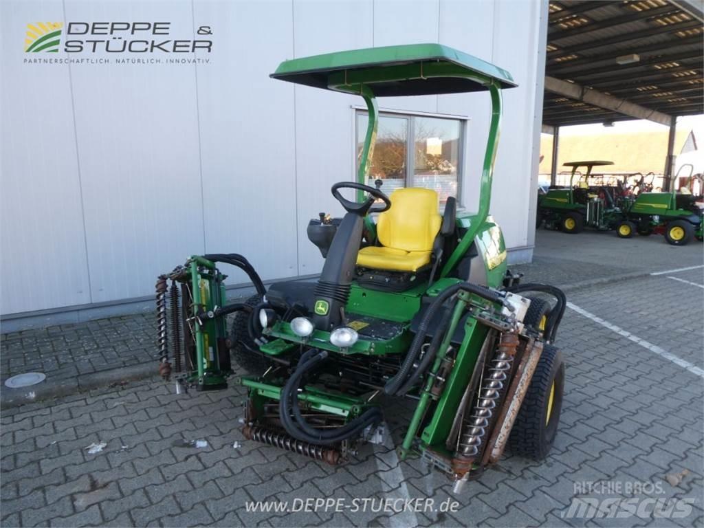 John Deere 8700 Çayir biçme makinalari