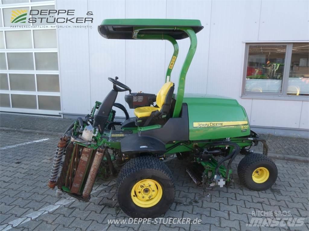 John Deere 8700 Çayir biçme makinalari