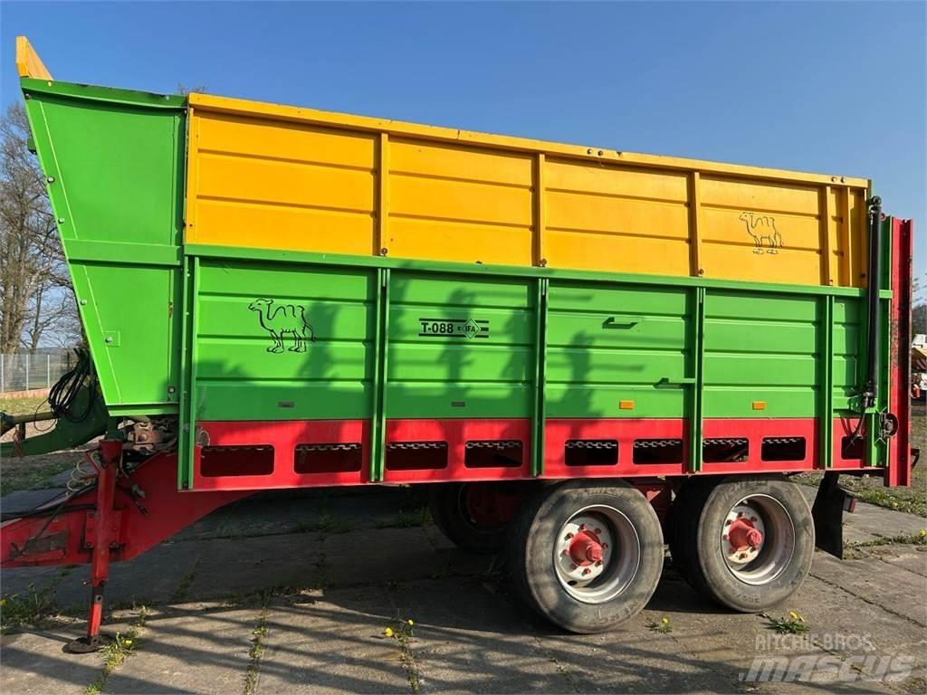 Fortschritt T 088 Gübre dagitma tankerleri