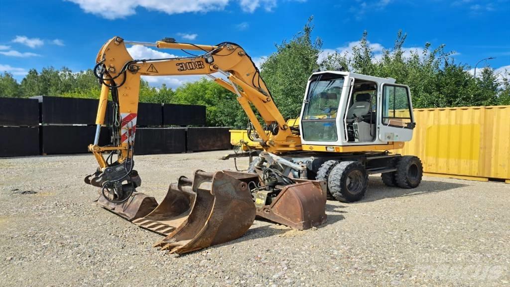 Liebherr 308 Lastik tekerli ekskavatörler