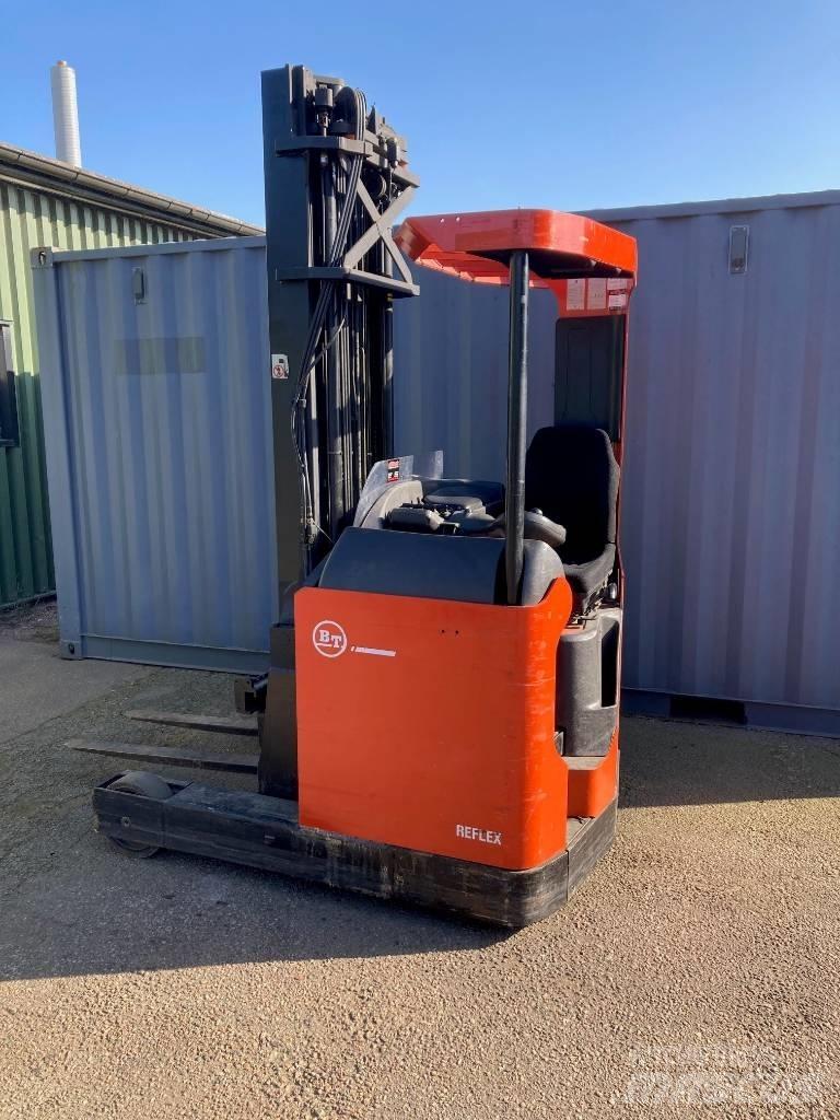 BT RR B 2 Reach truck - depo içi istif araçları