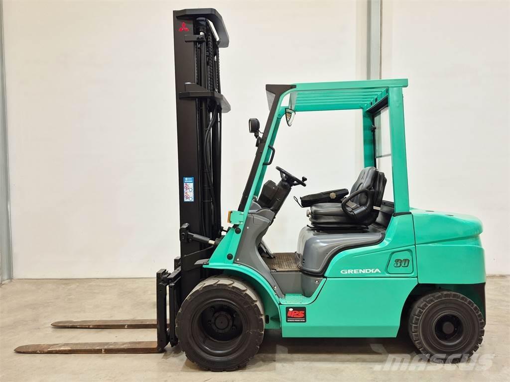 Mitsubishi FD30NTD Dizel forkliftler