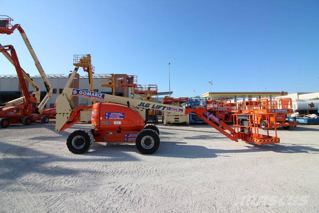 JLG 600 AJ Körüklü personel platformları