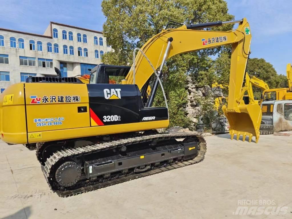 CAT 320 D2 Paletli ekskavatörler