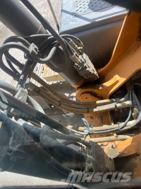 CASE CX 210 C Paletli ekskavatörler