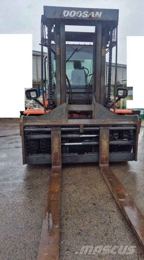 Doosan D 160 S-5 Dizel forkliftler