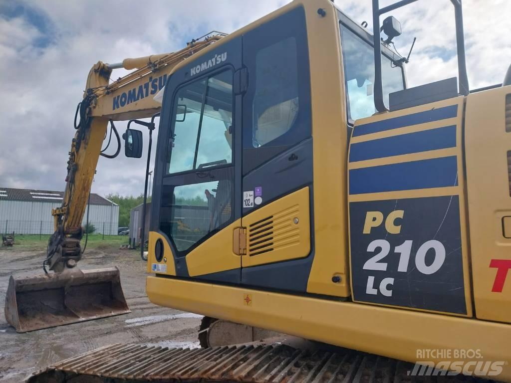 Komatsu PC210LC-10 Paletli ekskavatörler