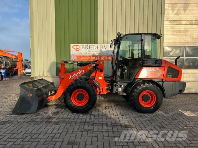 Kubota R 082 Tekerlekli yükleyiciler