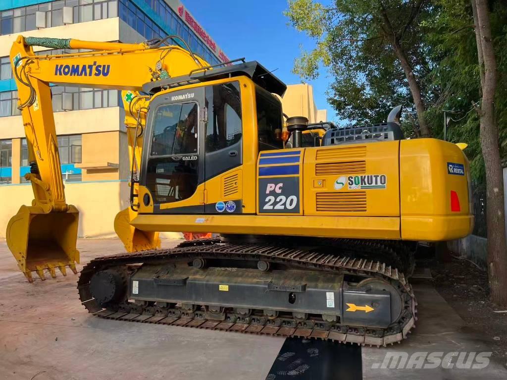 Komatsu PC 220-8 Paletli ekskavatörler