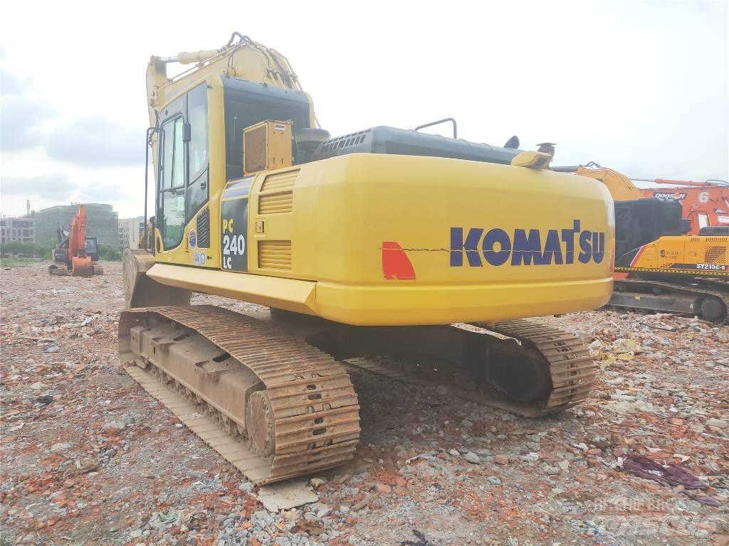 Komatsu PC 240LC-8 Paletli ekskavatörler