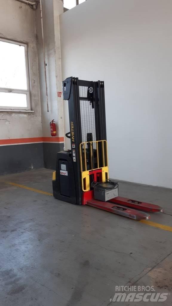 Hyster S1.6 Yaya kumandali istif makinasi