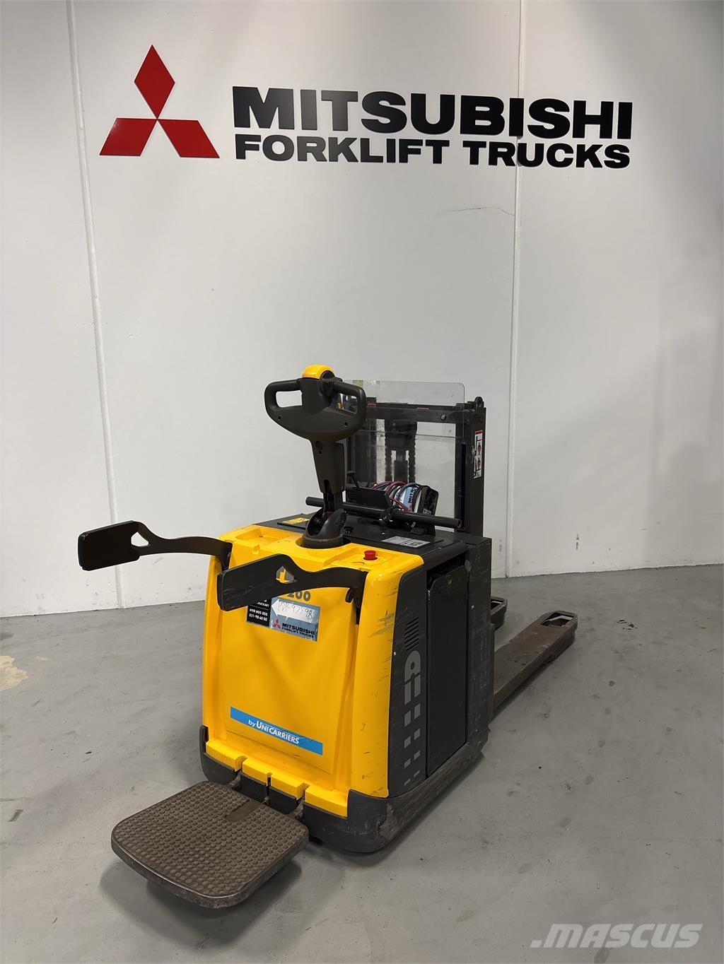 Atlet PDP200 Akülü depo ekipmanları