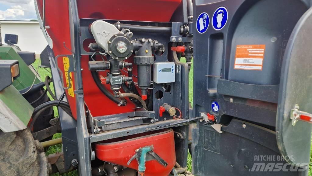 Kverneland B18 Monte edilebilir pülverizatörler
