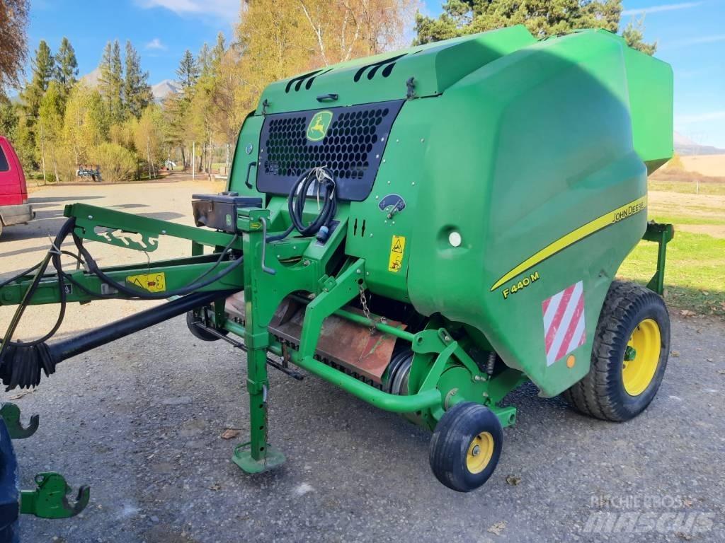 John Deere F 440 M Rulo balya makinalari