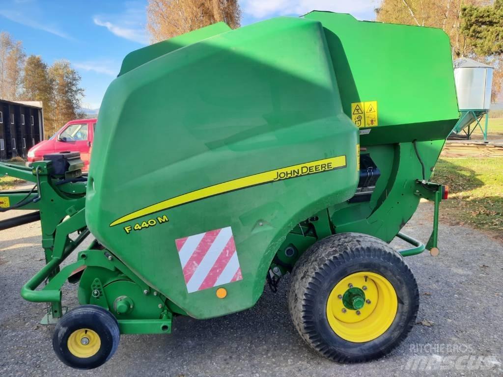 John Deere F 440 M Rulo balya makinalari