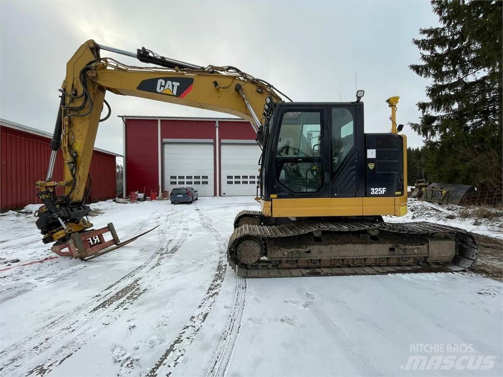 CAT 325 F LCR Paletli ekskavatörler