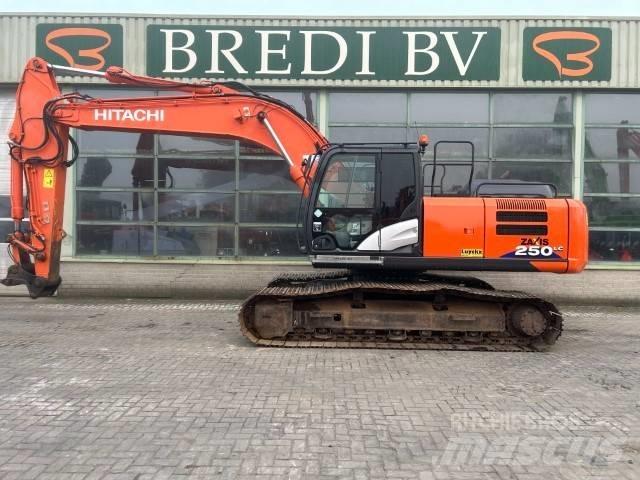 Hitachi ZX 250 LC-6 Paletli ekskavatörler