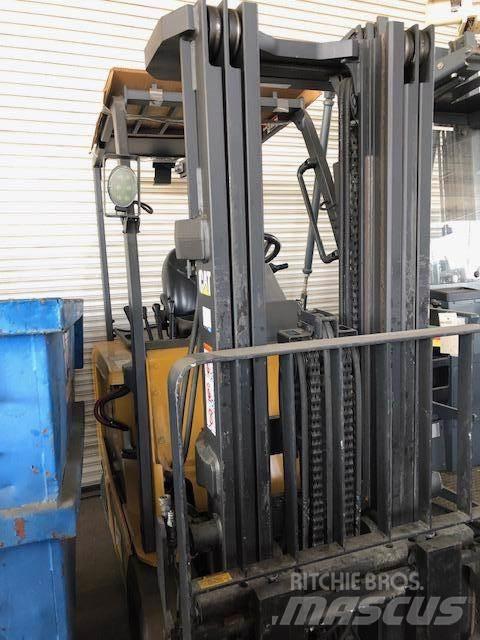 CAT EC30N Elektrikli forkliftler