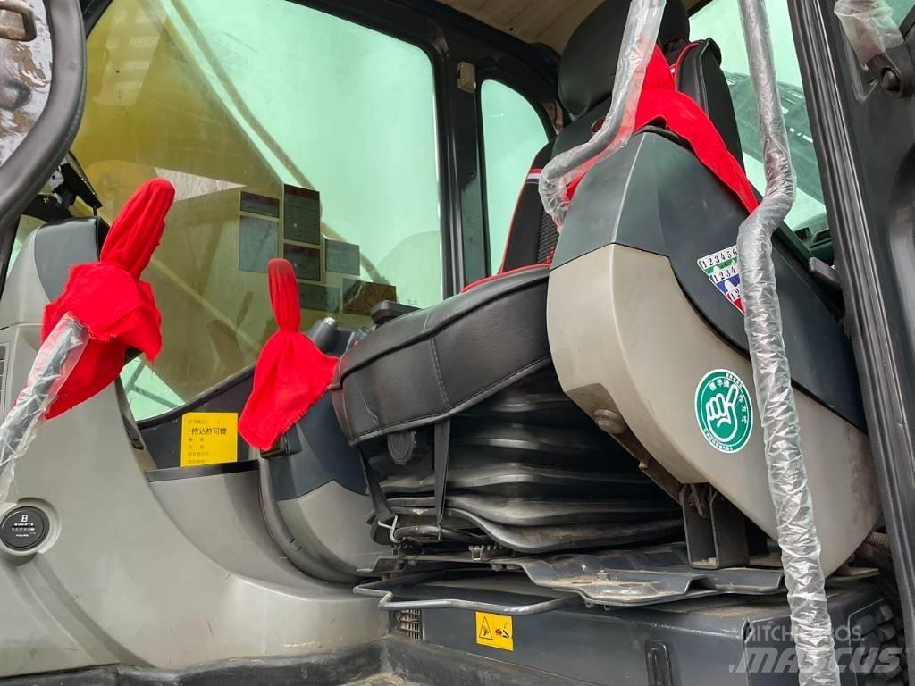 Kobelco SK 250D Paletli ekskavatörler