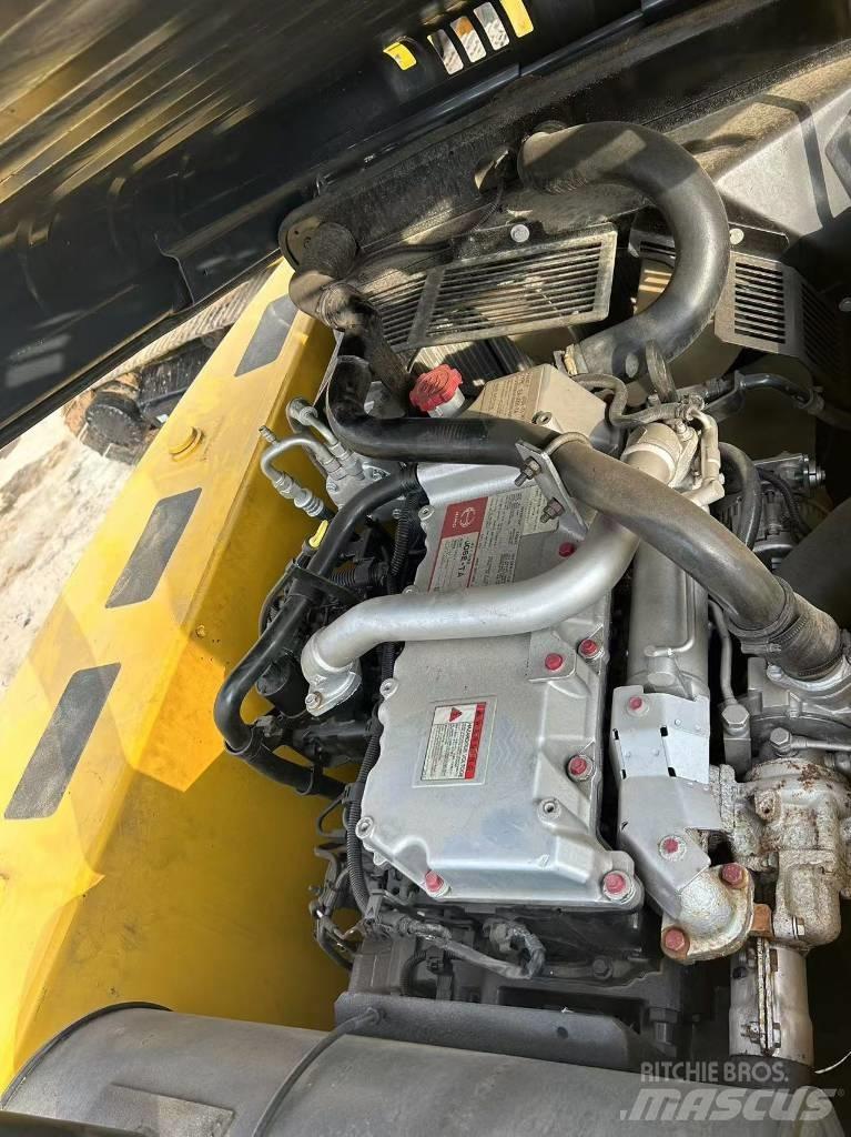 Kobelco SK 200D Paletli ekskavatörler