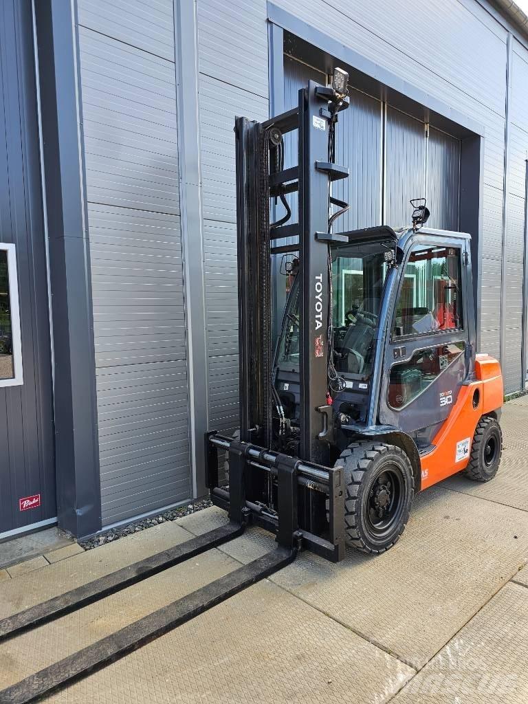 Toyota 8 FD 30 Dizel forkliftler