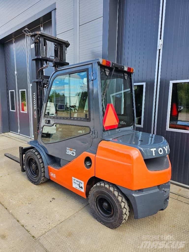 Toyota 8 FD 30 Dizel forkliftler