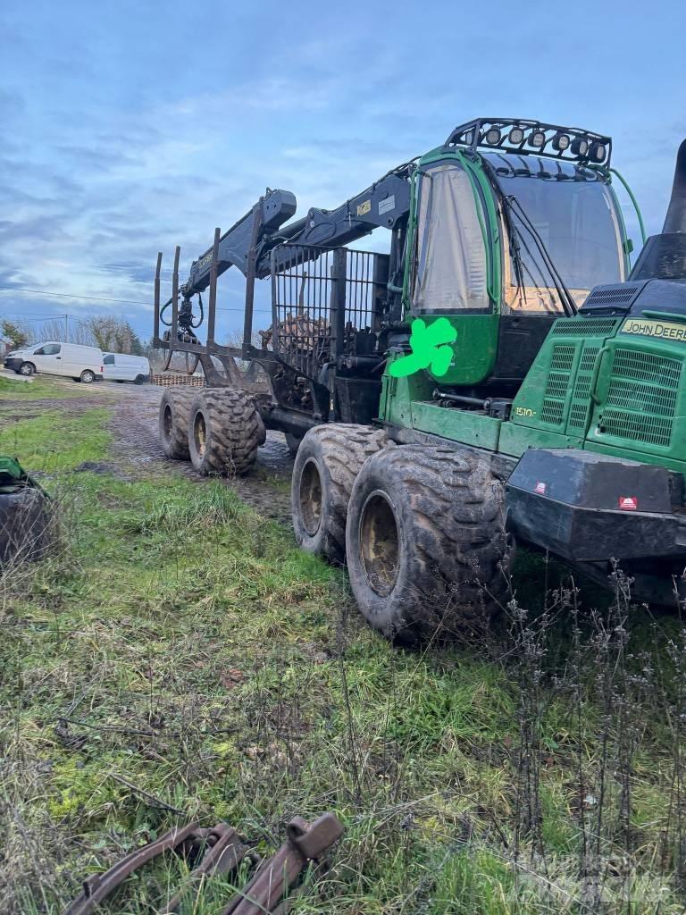 John Deere 1510G Tomruk yükleyici traktörler