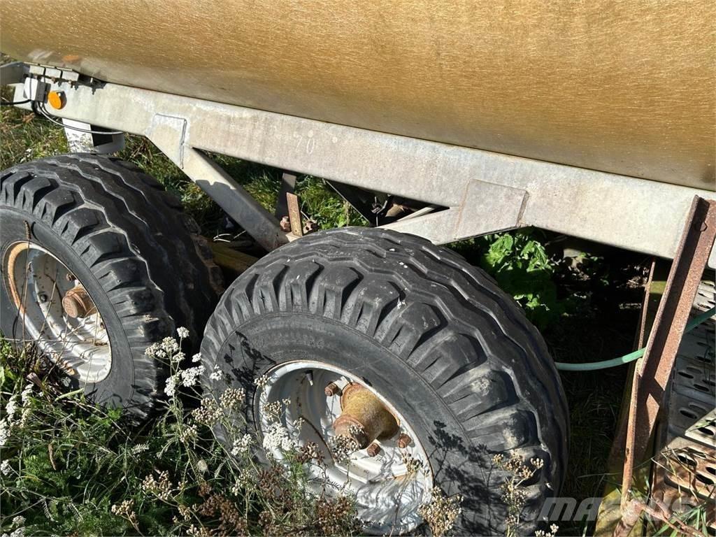 Chemo 310/65 Tanker yari çekiciler