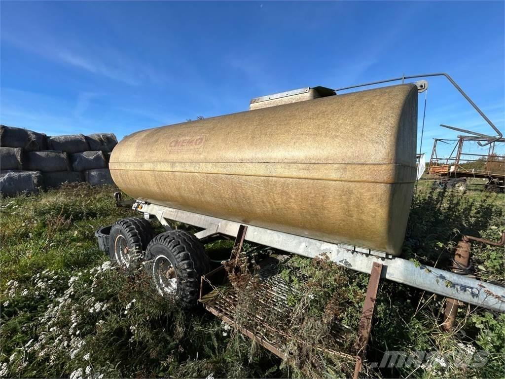Chemo 310/65 Tanker yari çekiciler