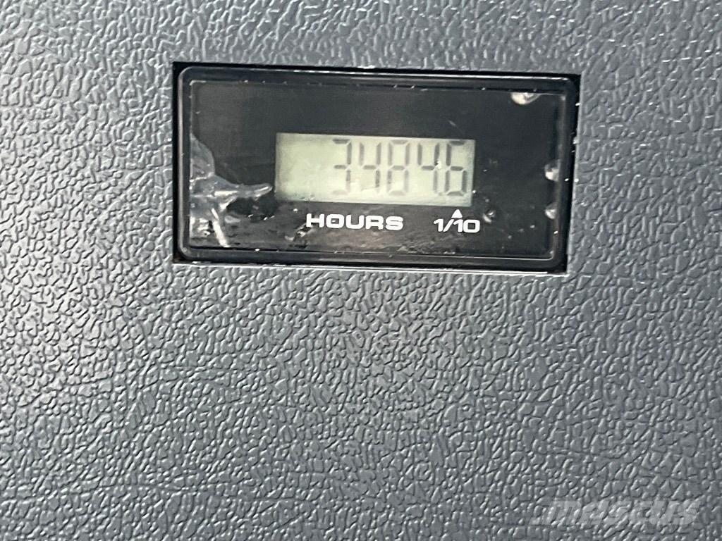 Hyundai HX 210 AL Paletli ekskavatörler