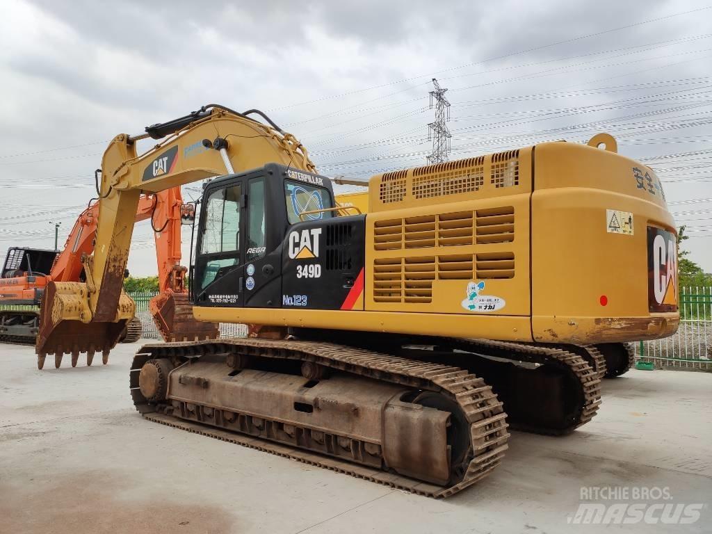 CAT 349 D Paletli ekskavatörler